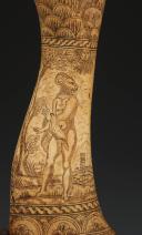 POWDER FLASK IN ENGRAVED STAG WOOD, Germany, late 18th - early 19th century. 33159