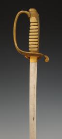 Photo 4 : SABRE D'OFFICIER DE LA MARINE JAPONAISE, modèle 1883 produit par la Compagnie Nakano de Tokyo, Premier tiers du XXème siècle. 32674