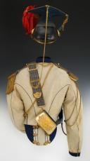 Photo 8 : UNIFORME DE LIEUTENANT DE LANCIERS DE LA GARDE IMPÉRIALE, modèle 1856, Second Empire. 26899