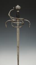 Photo 1 : IRON SWORD WITH MULTI-BRANCH GUARD CALLED “RAPIER”, 16th century. 25876