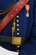 Photo 5 : UNIFORME D'OFFICIER DE LANCIERS DE LA GARDE IMPÉRIALE EN PETITE TENUE, modèle 1856, Second Empire. 26893