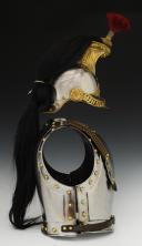 Photo 10 : ENSEMBLE CASQUE ET CUIRASSE DE CUIRASSIERS DE LA GARDE IMPÉRIALE, modèle 1854, Second Empire. 33445