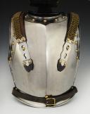 Photo 2 : ENSEMBLE CASQUE ET CUIRASSE DE CUIRASSIERS DE LA GARDE IMPÉRIALE, modèle 1854, Second Empire. 33445