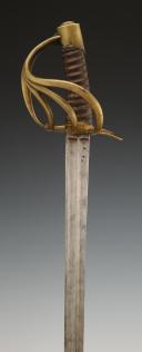 Photo 4 : SABRE DE CUIRASSIERS, modèle an XI, provenant du champ de bataille de Waterloo, Premier Empire. 33947