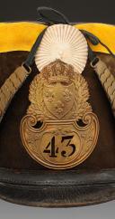 Photo 2 : SHAKO DE VOLTIGEURS DU 43ème RÉGIMENT D'INFANTERIE, modèle 1825, Restauration. 32207
