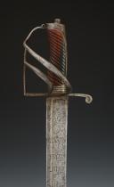 Photo 4 : LIGHT HORSE OR BADOIS DRAGON OFFICER'S SABER, 1780 model known as "Rumford", 1780-1805. 25913