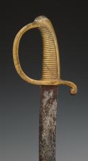 Photo 5 : SABRE TROUPE D'INFANTERIE  DIT « BRIQUET », modèle An XI, signé Versailles, Premier Empire. 33160