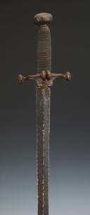 Photo 3 : SHORT SWORD CALLED “BEDSIDE”, 17th century. 25894