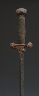 Photo 4 : SHORT SWORD CALLED “BEDSIDE”, 17th century. 25894