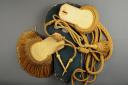 Photo 1 : A pair of Infantry lieutenant’s or second-lieutenant’s epaulettes with aiguillette and sword-knot, French First Restauration (1814-1815).