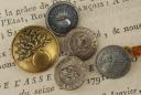 LOT OF FIVE INFANTRY AND NATIONAL GUARD BUTTONS, 19th century. 30685-17