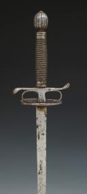 Photo 4 : IRON OFFICER'S SWORD WITH MUSKETEER, Circa 1700-1720. 25906AJC