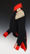 Photo 6 : CAPTAIN'S UNIFORM OF THE NATIONAL GUARD HUNTERS, July Monarchy. Item number 31668C.