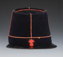 KÉPI DE SOUS-OFFICIER D'ARTILLERIE, DU GÉNIE OU DES SAPEURS-POMPIERS DE PARIS, modèle 1852, Second Empire. 29246-52