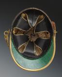 Photo 7 : SHAKO D'ADJUDANT DE CHASSEURS À CHEVAL, modèle 1874, Troisième République. 29558R