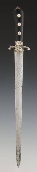 Photo 5 : DAGUE DE CHASSE À GARNITURES D'ARGENT, Ancienne Monarchie, deuxième moitié du XVIIIème siècle. 32744