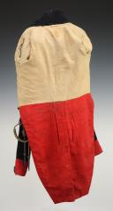 Photo 14 : UNIFORM OF A ROYAL BODYGUARD, 1820 MODEL: UNIFORM, HELMET, CARTRIDGE BOX, Second Restoration. 29805