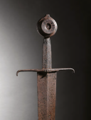 Photo 2 : ÉPÉE À UNE MAIN, EUROPE, peut-être ALLEMAGNE, DEUXIÈME QUART DU XVe SIÈCLE.  vente publique : TENTATION° 3 Jeudi 22 mai 2025 - 18h Drouot - salle 9  : Giquello et associés