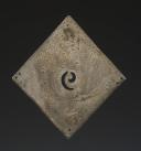 Photo 2 : SHAKO PLATE OF THE 9th REGIMENT OF CHASSEURS À CHEVAL, model 1810, First Empire. 32814