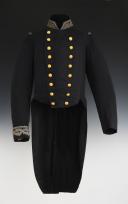 Photo 3 : MARINE OFFICER'S CLOTHES FOR A SHIP CAPTAIN, Second Empire. 28901