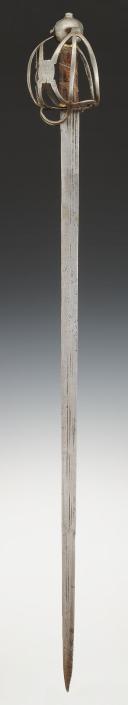 Photo 3 : FORTE ÉPÉE DE CAVALERIE dite « BACKSWORD » ANGLAISE, MODÈLE D'ARSENAL, Royaume d'Angleterre, règne de Jacques 1er, Charles 1er, vers 1610 à 1640. 34583