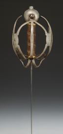 Photo 5 : FORTE ÉPÉE DE CAVALERIE dite « BACKSWORD » ANGLAISE, MODÈLE D'ARSENAL, Royaume d'Angleterre, règne de Jacques 1er, Charles 1er, vers 1610 à 1640. 34583