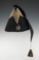 Photo 2 : BONNET DE POLICE DE PETITE TENUE ES GARDES DU CORPS DU ROI, compagnie de Luxembourg, modèle 1820, Restauration (1820-1830). 29807