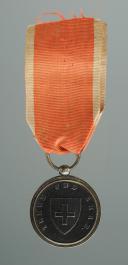 Photo 2 : DÉCORATIONS SUISSES, Médaille d'honneur du 10 août 1792, en fer fondu bronze, Restauration, premier quart du XIXe siècle.
