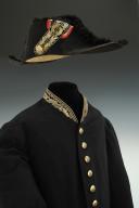 Photo 4 : DRESS AND HAT THAT BELONGED TO THE DEPUTY OLIVIER CHARLES MARIE COMTE DE LA POËZE, Second Empire. 24053