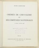 Photo 1 : ORDRES DE CHEVALERIE ET RÉCOMPENSES NATIONALES. exposition au Musée Monétaire 20 mars-30 Mai 1956.
