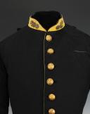 Photo 2 : TUNIC OF SMALL OUTFIT OF OFFICER OF THE VOLTIGEURS OF THE IMPERIAL GUARD, model 1860, Second Empire. 26870-1