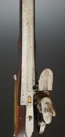 Photo 5 : PISTOLET D'ARÇON D'OFFICIER DES GARDES DU CORPS DU ROI D'ESPAGNE,  modèle de 1789. Fin du 18ène siècle, règne de Charles IV. 34591