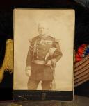 Photo 3 : CHAPEAU BICORNE DU GÉNÉRAL DE BRIGADE CAMILLE LOUIS ARTHUR DE FRANCE, modèle de grande tenue, Troisième République (1884-1889). 33753