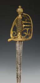 Photo 3 : ÉPÉE DE FANTAISIE D'OFFICIER D'INFANTERIE, Ancienne Monarchie, régle de Louis XV, vers 1750. 34594