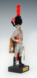 Photo 2 : MARCEL RIFFET - OFFICIER DE HUSSARDS PREMIER EMPIRE : figurine habillée, XXème siècle. 26438