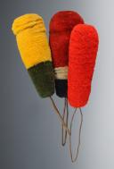 TROIS POMPONS CAROTTES, Première moitié du XIXème siècle. 32883