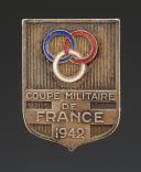 INSIGNE D'UNE « COUPE MILITAIRE DE FRANCE EN 1942 », Seconde Guerre Mondiale. 31763-2R