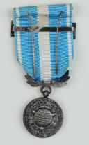 Photo 2 : MÉDAILLE COLONIALE AVEC BARRETTE DES OPÉRATIONS EN EXTRÊME ORIENT, crée par décret en 1958. 