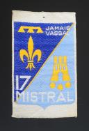 ÉCUSSON GROUPEMENT 17 du 2d modèle  lettres blanches FRÉDÉRIC MISTRAL DES CHANTIERS DE JEUNESSE, Seconde Guerre Mondiale. 31667-9R