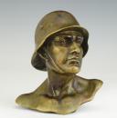 BUSTE D'UN SOLDAT ALLEMAND CASQUÉ, Seconde Guerre Mondiale. 33279