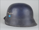 Photo 2 : 542	CASQUE DE LA LUFTWAFFE UN INSIGNE, modèle 1942.