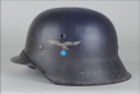 Photo 3 : 542	CASQUE DE LA LUFTWAFFE UN INSIGNE, modèle 1942.