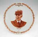 LIMOGES PORCELAIN - PROPAGANDA PLATE WITH THE EFFIGY OF MARSHAL PÉTAIN, Second World War. 27467R