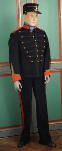Photo 2 : UNIFORME D'UN MARÉCHAL DES LOGIS DE L'ARTILLERIE, début IIIe République.