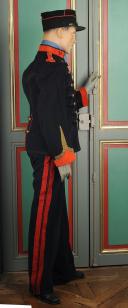 Photo 3 : UNIFORME D'UN MARÉCHAL DES LOGIS DE L'ARTILLERIE, début IIIe République.