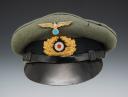 CASQUETTE D'OFFICIER MARINIER DE L'ARTILLERIE CÔTIÈRE, Kriegsmarine feldgraue Schirmmütze der Küstenartillerie bzw. Marine-Landeinheiten, Seconde Guerre Mondiale. 32270