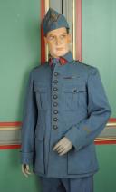 Photo 6 : UNIFORME COMPLET D'UN MARECHAL DES LOGIS DE L'ARTILLERIE DE MARINE.
