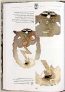 Photo 5 : DAS ERDKAMPFABZEICHEN DER LUFTWAFFE