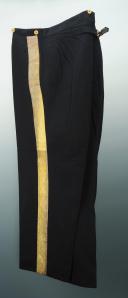 Photo 11 : UNIFORME DE GRANDE TENUE  DU CONTRE-AMIRAL FOURNIER, TROISIÈME RÉPUBLIQUE.