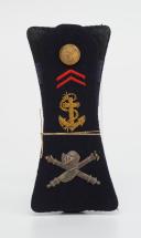 PAIRE DE PATTES D'ÉPAULES D'UN SERGENT DES CHARS DE COMBAT DE L'INFANTERIE DE MARINE, 1946 -1962, Quatrième - Cinquième République. 28404-10